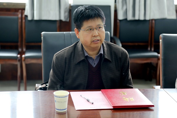 庄学思教授讲话.JPG 庄学思教授讲话.JPG