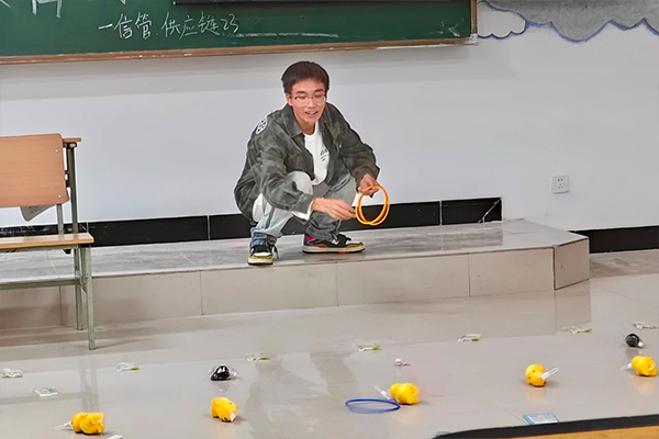 2.jpg