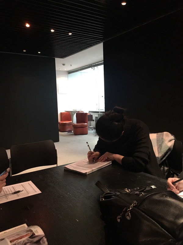 员工面试中1.jpg